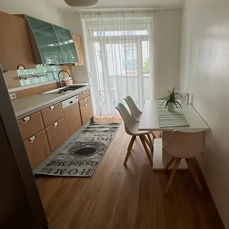 Elegant In Location Graz-free Parking Apartamento